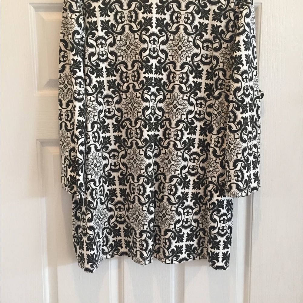 BIB Top  - Picture 6 of 7